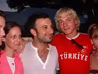 Image 20Tarkan with Hungarian fans
