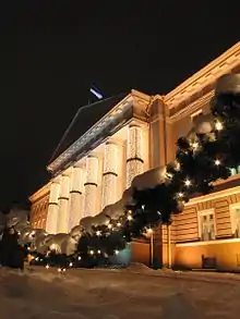 Tartu University main building during Christmas (2006)