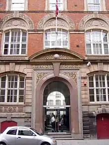 The Albany, Entrance