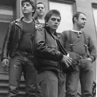 Picture of the Effigies from 1982