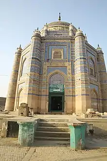 Tomb of Shah Ali Akbar and nearby mosque