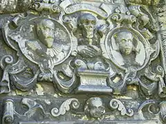 Detail on the tomb of George Foulis, laird of Ravilstoun (d. 1633) and his wife, Jane Bannatyne