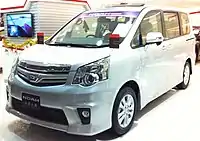 2012 Noah Luxury (Hong Kong; facelift)