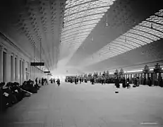 Train concourse in Union Station around 1920