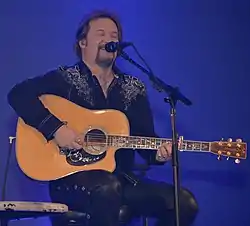 Tritt performing in 2014