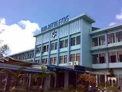 UNO-Recoletos façade