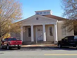 Vidalia's city hall, the Vidalia Municipal Building, in 2015