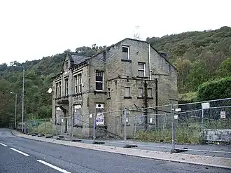 The now derelict Woodman Inn pub on Halifax Road, very close to the factory site Rimer was found murdered by (further along the road to the left of this image)