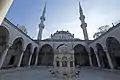 Yeni Valide Camii courtyard