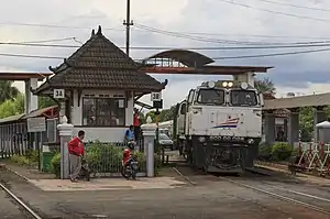 A train arriving at Yogyakarta Tugu Station