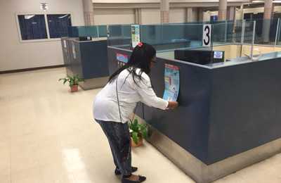 	Kamelya Hinson at airport