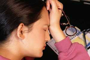 woman with a headache